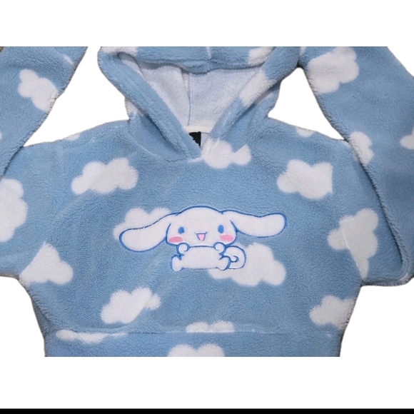 Cinnamoroll Cloud Fuzzy Lounge Set โ Size Medium - Picture 5 of 9